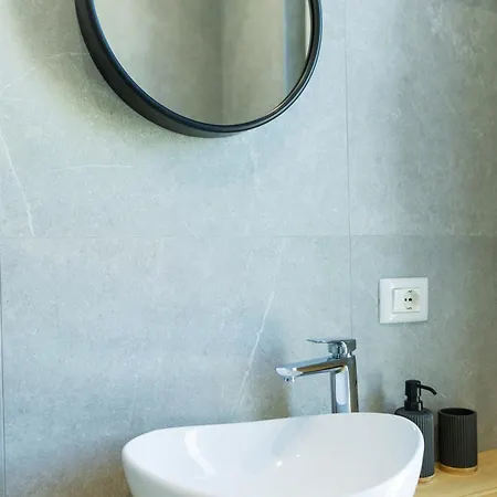 Sky Cane * 티라나